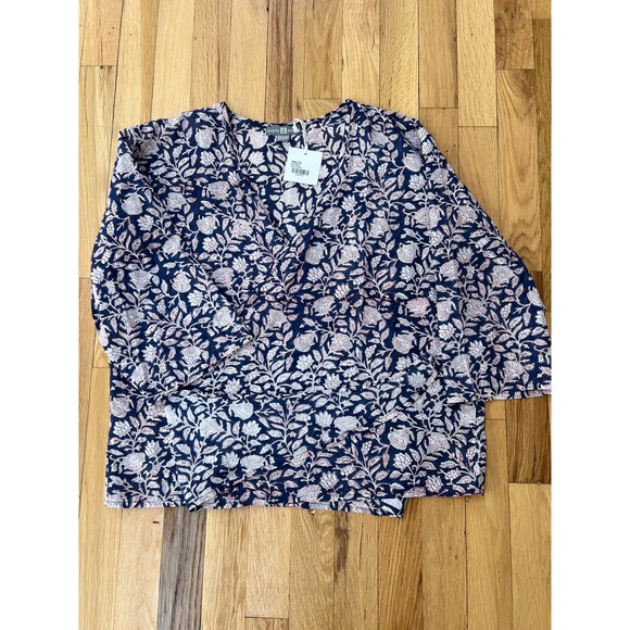 Shade Amour Wrap Top NWT (OS) - Picture 4 of 6